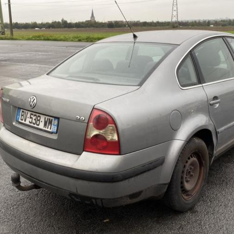 Autoradio d'origine VOLKSWAGEN PASSAT 4 Photo n°3