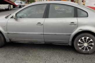 Autoradio d'origine VOLKSWAGEN PASSAT 4