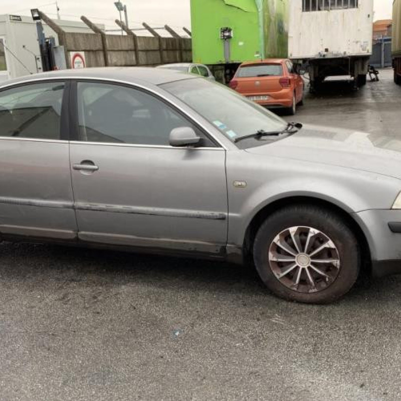 Autoradio d'origine VOLKSWAGEN PASSAT 4 Photo n°7