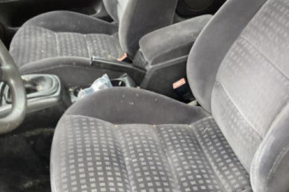 Autoradio d'origine VOLKSWAGEN PASSAT 4