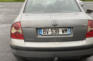 Moteur essuie glace avant VOLKSWAGEN PASSAT 4