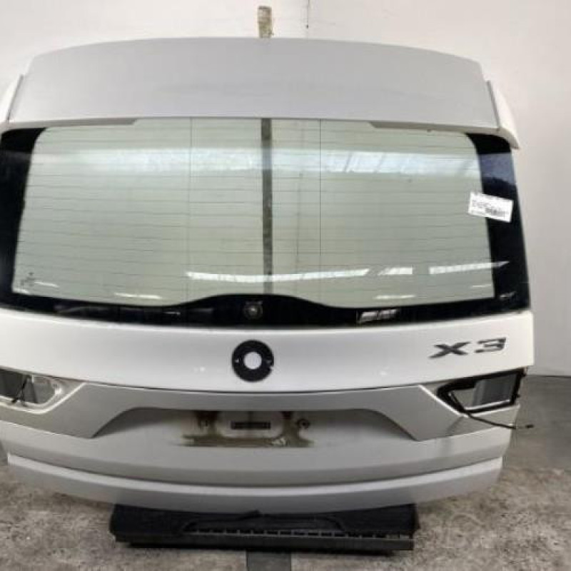 Malle/Hayon arriere BMW X3 E83 Photo n°1