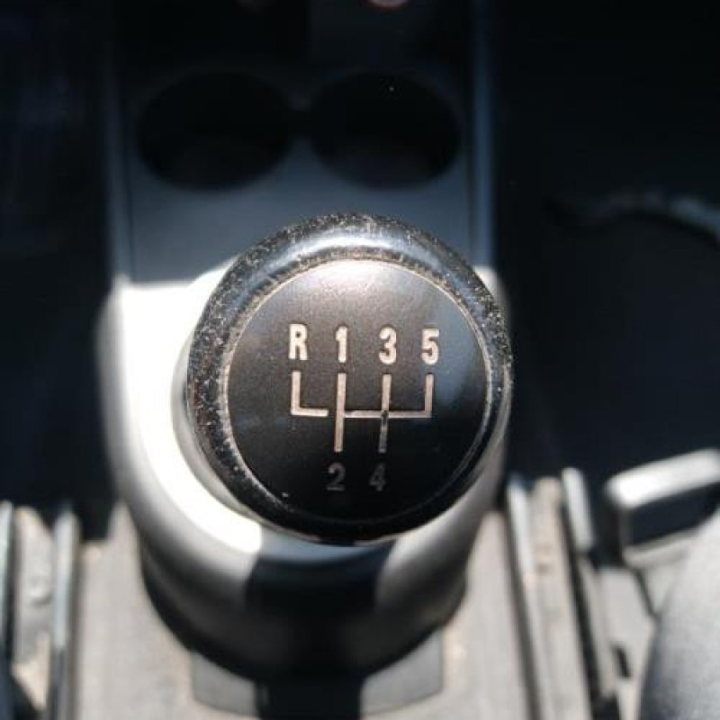 Boite de vitesses VOLKSWAGEN FOX Photo n°7