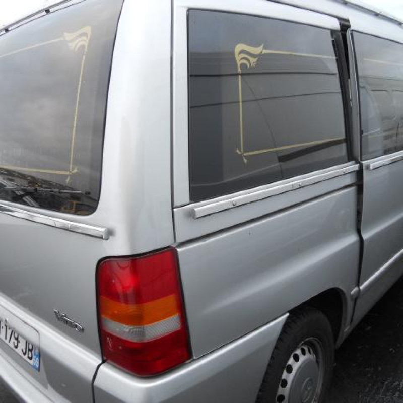 Boite de vitesses MERCEDES VITO 638 Photo n°3