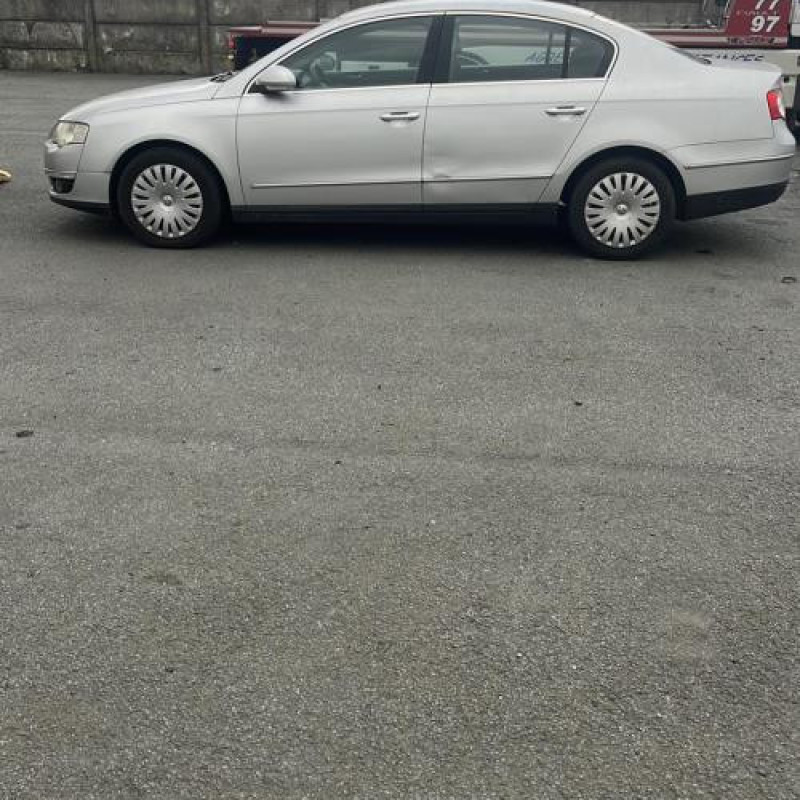 Cardan droit (transmission) VOLKSWAGEN PASSAT 5 Photo n°8