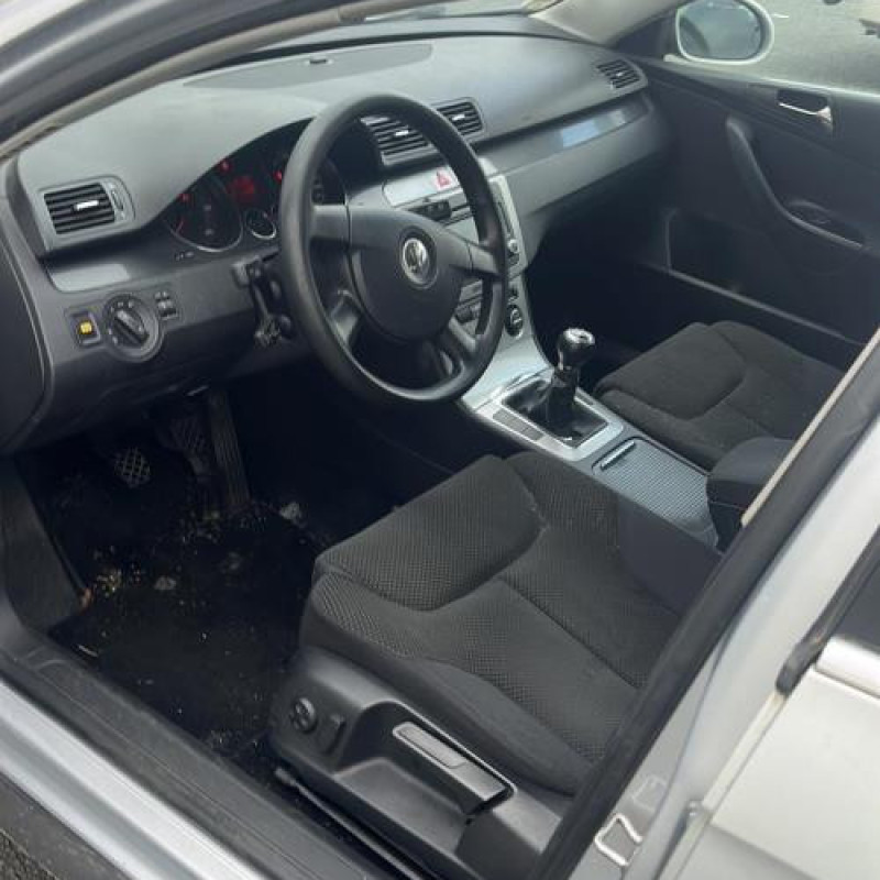 Cardan droit (transmission) VOLKSWAGEN PASSAT 5 Photo n°9