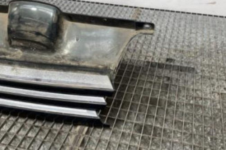 Calandre PEUGEOT 405