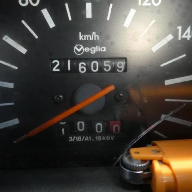 Boite de vitesses PEUGEOT 205 Photo n°6