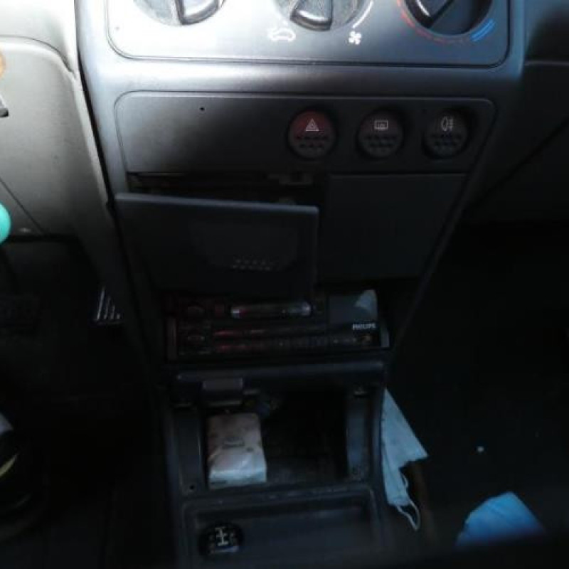 Boite de vitesses PEUGEOT 205 Photo n°8