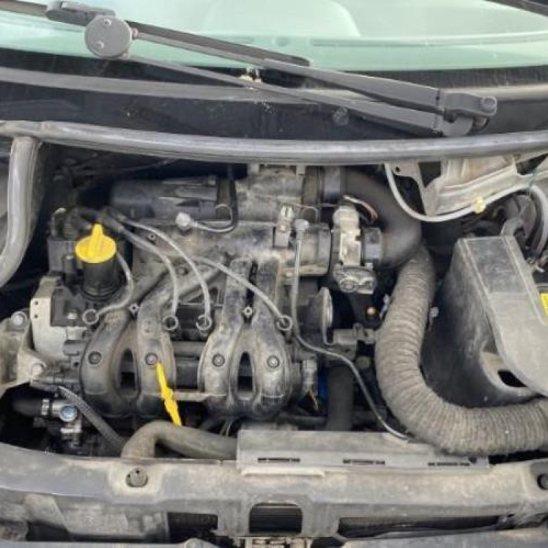 Pare boue avant droit RENAULT TWINGO 1 Photo n°19
