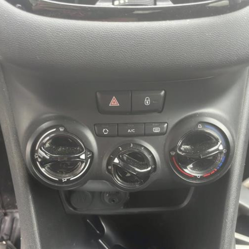 Boite a gants PEUGEOT 208 1 Photo n°9