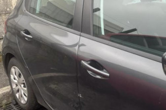 Boite a gants PEUGEOT 208 1