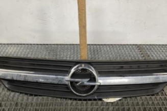 Calandre OPEL MERIVA A Photo n°1