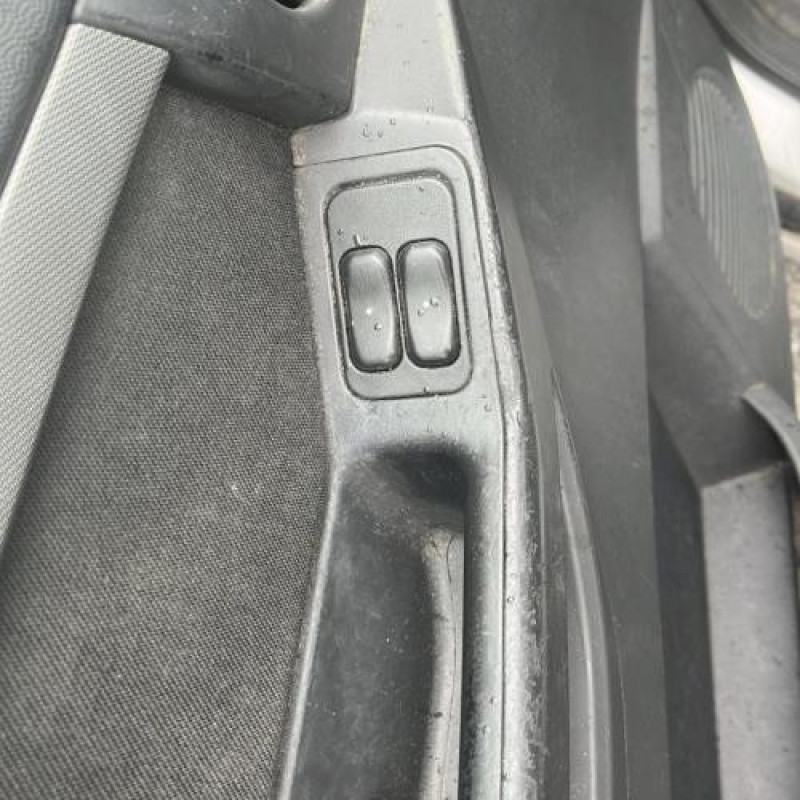 Calandre OPEL MERIVA A Photo n°14