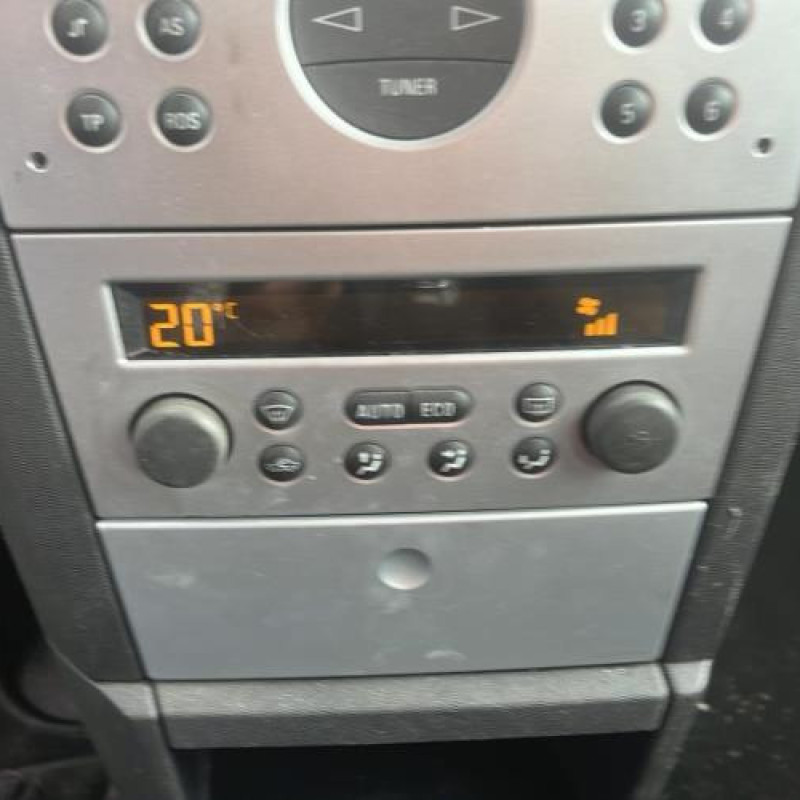 Calandre OPEL MERIVA A Photo n°15