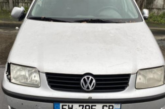 Boite de vitesses VOLKSWAGEN POLO 3 Photo n°1