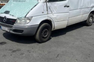 Optique avant principal droit (feux)(phare) MERCEDES SPRINTER 1