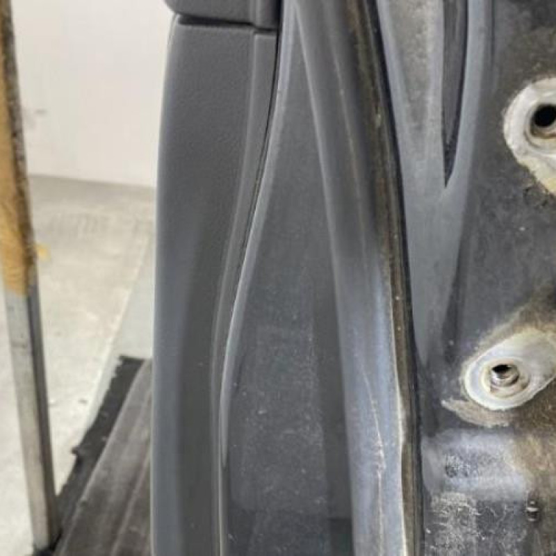 Porte arriere gauche CHEVROLET CAPTIVA Photo n°4