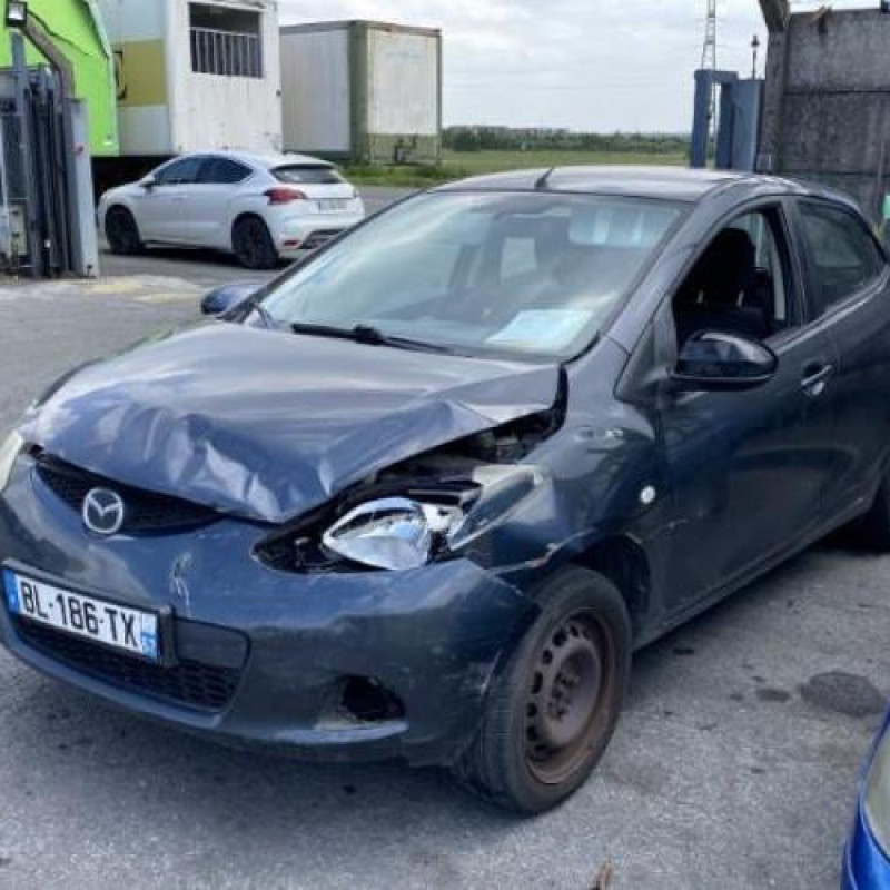 Malle/Hayon arriere MAZDA 2 2 Photo n°14