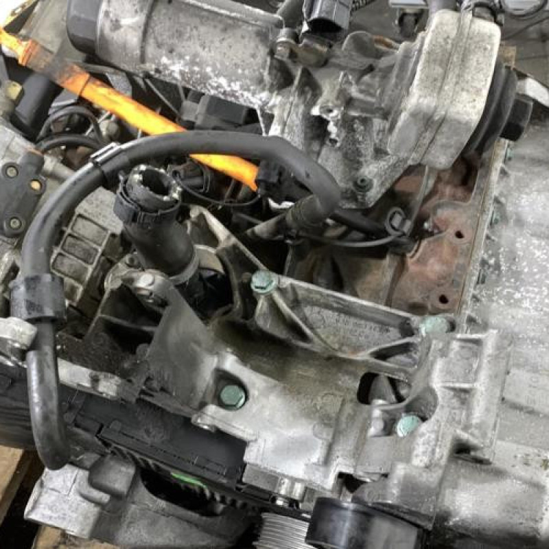 Moteur VOLKSWAGEN GOLF 4 Photo n°4