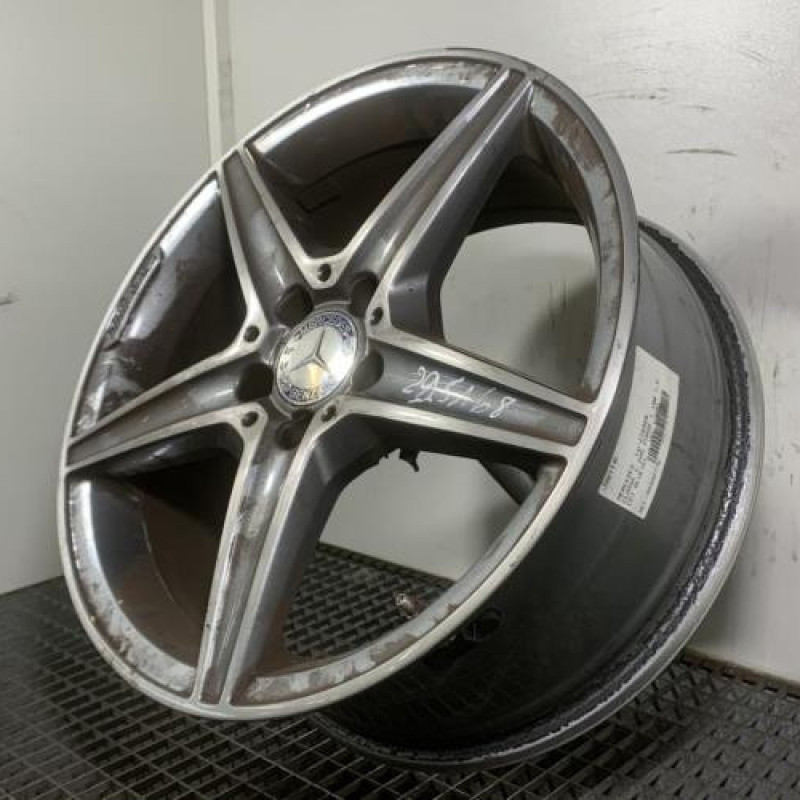 Jante MERCEDES CLASSE C 205 Photo n°4