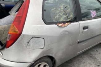 Optique avant principal gauche (feux)(phare) FIAT PUNTO 2