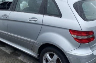 Feu arriere secondaire droit (feux) MERCEDES CLASSE B 245