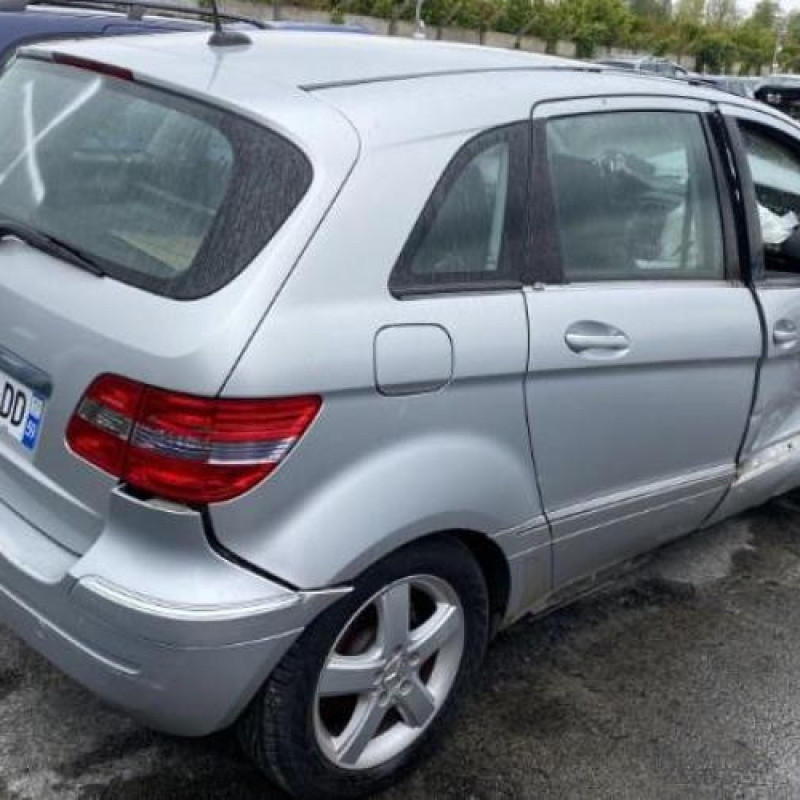 Feu arriere secondaire droit (feux) MERCEDES CLASSE B 245 Photo n°7