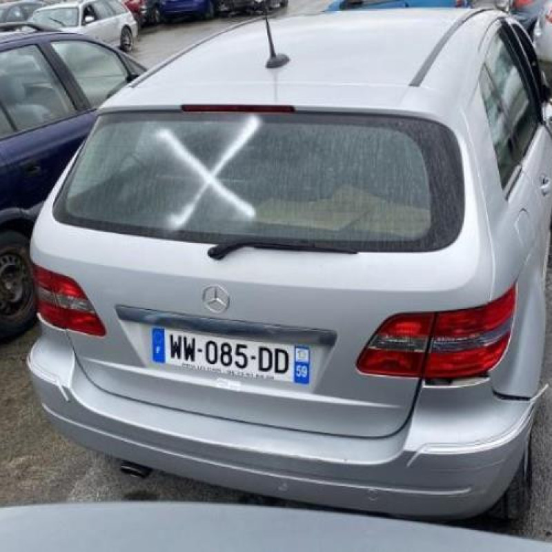 Feu arriere secondaire droit (feux) MERCEDES CLASSE B 245 Photo n°8