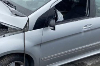 Feu arriere secondaire droit (feux) MERCEDES CLASSE B 245