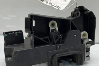 Serrure avant gauche OPEL MERIVA A