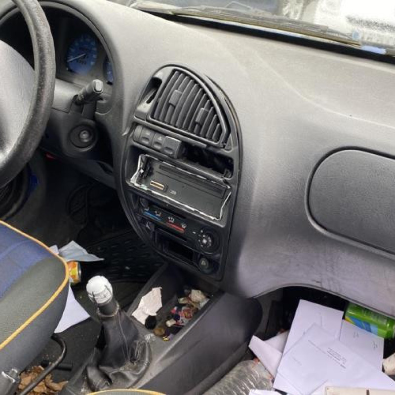 Calandre CITROEN SAXO Photo n°19
