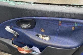 Porte arriere droit CITROEN SAXO