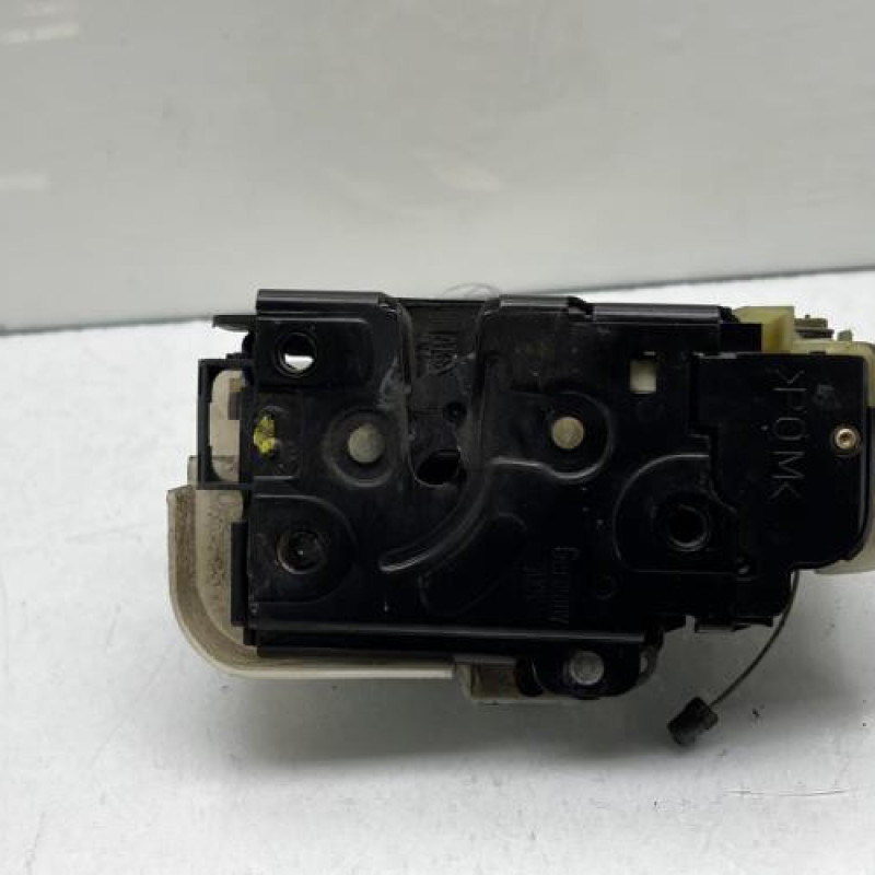 Serrure avant droit VOLKSWAGEN PASSAT 4 Photo n°6