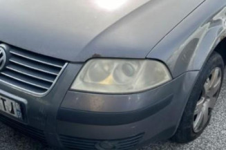 Serrure avant droit VOLKSWAGEN PASSAT 4