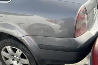 Serrure avant droit VOLKSWAGEN PASSAT 4