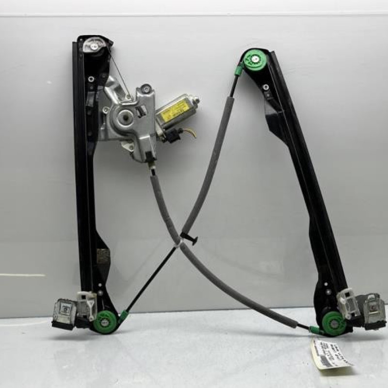Leve vitre electrique avant droit FORD FOCUS 1 Photo n°10