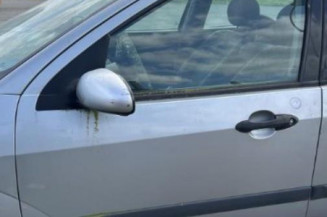 Serrure avant droit FORD FOCUS 1