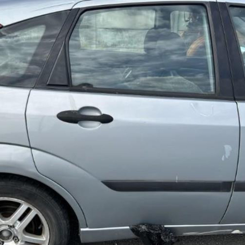 Serrure avant droit FORD FOCUS 1 Photo n°15