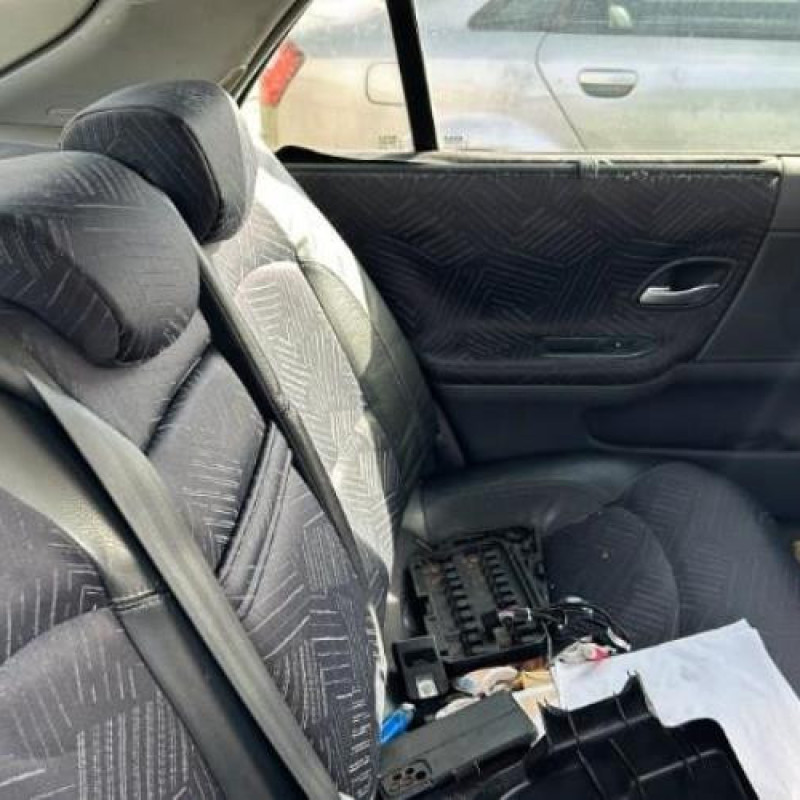 Leve vitre electrique arriere droit RENAULT LAGUNA 2 Photo n°16
