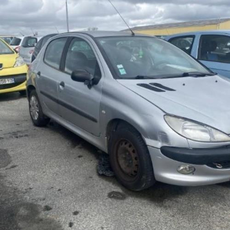 Anti brouillard arriere PEUGEOT 206 Photo n°6