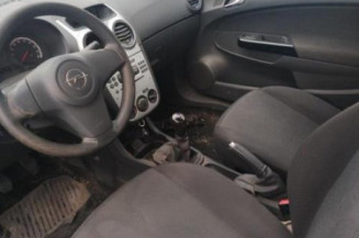 Boite de vitesses OPEL CORSA D