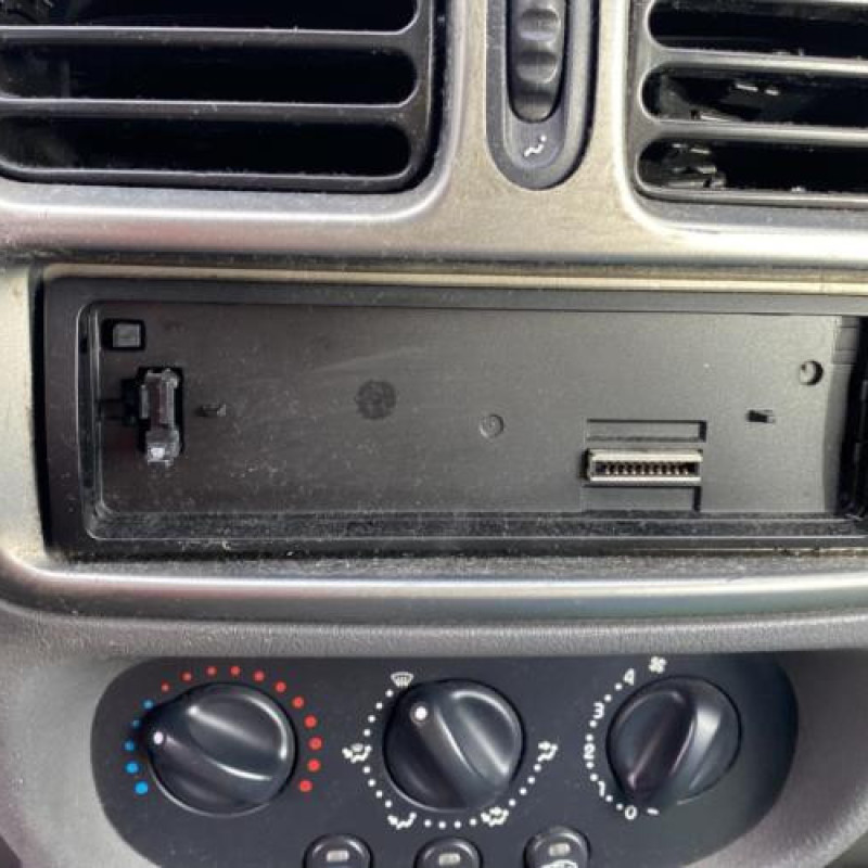 Serrure arriere droit RENAULT CLIO 2 Photo n°9