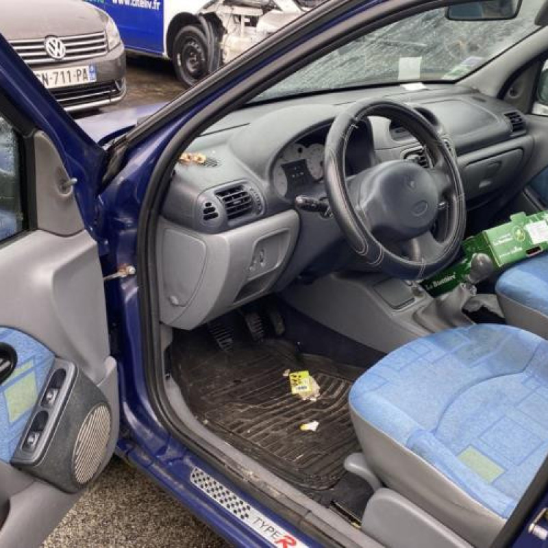 Serrure arriere droit RENAULT CLIO 2 Photo n°19