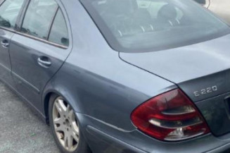 Serrure avant droit MERCEDES CLASSE E 211