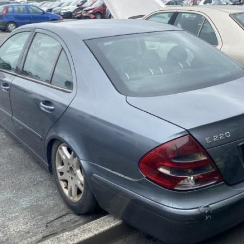 Serrure avant droit MERCEDES CLASSE E 211 Photo n°3