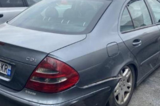 Serrure avant droit MERCEDES CLASSE E 211