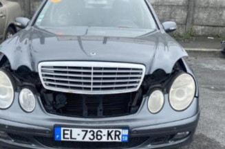Serrure avant droit MERCEDES CLASSE E 211