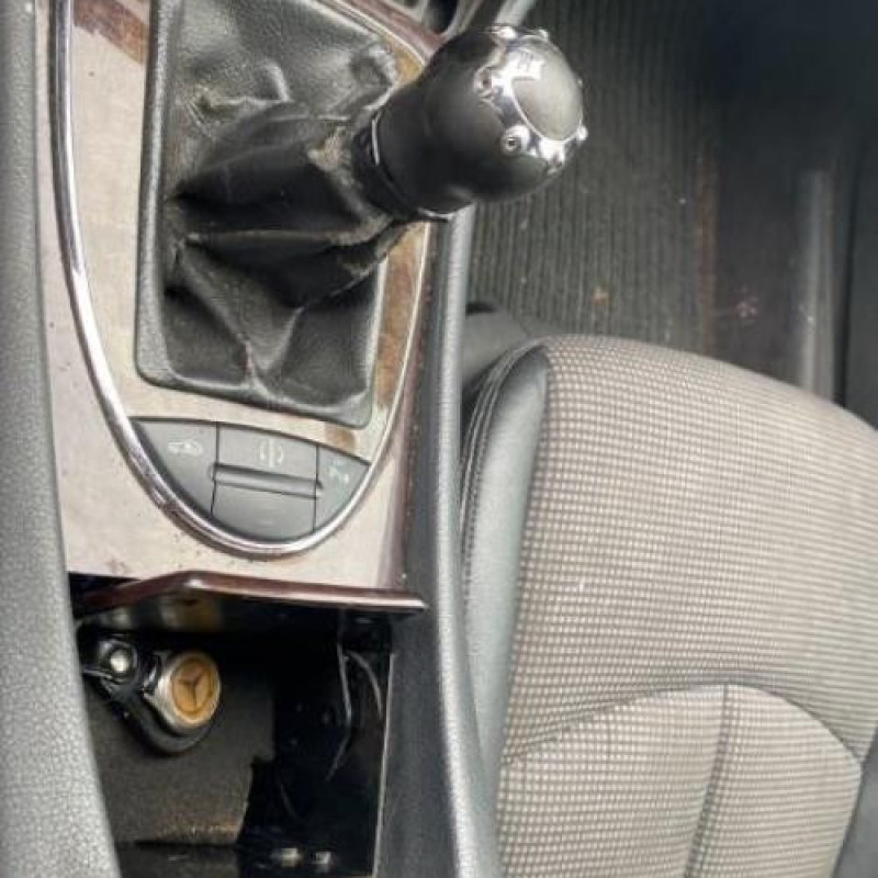 Serrure avant droit MERCEDES CLASSE E 211 Photo n°13