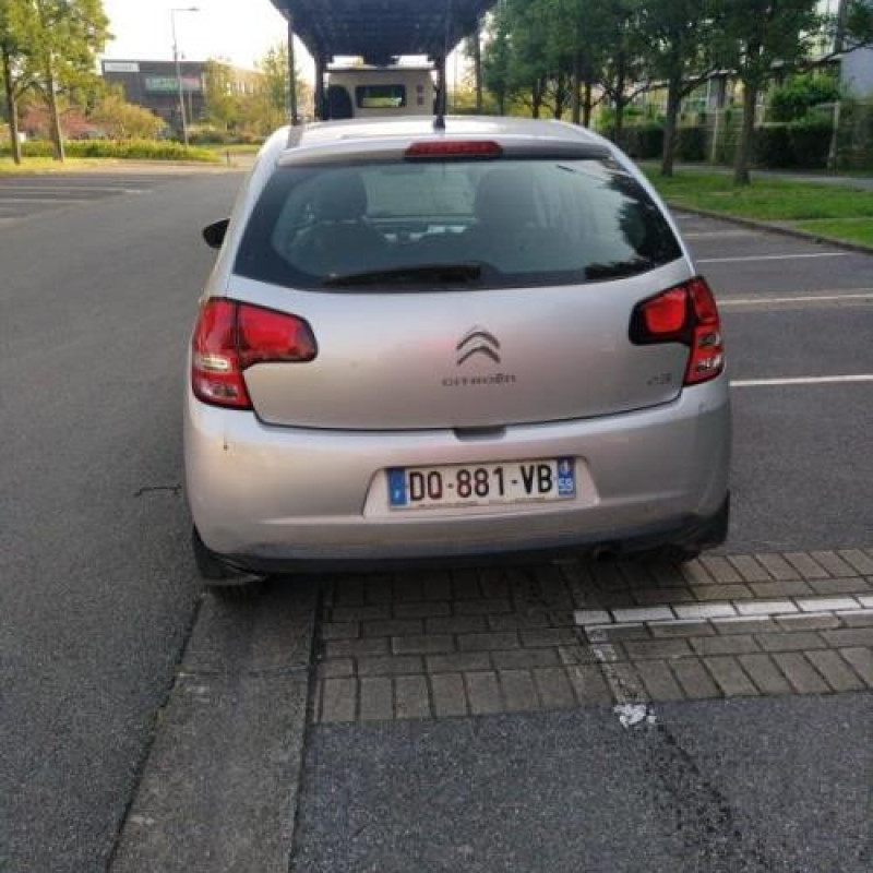 Ceinture arriere gauche CITROEN C3 2 Photo n°4